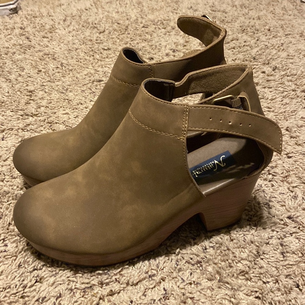 Natural Reflection Wedge Bootie